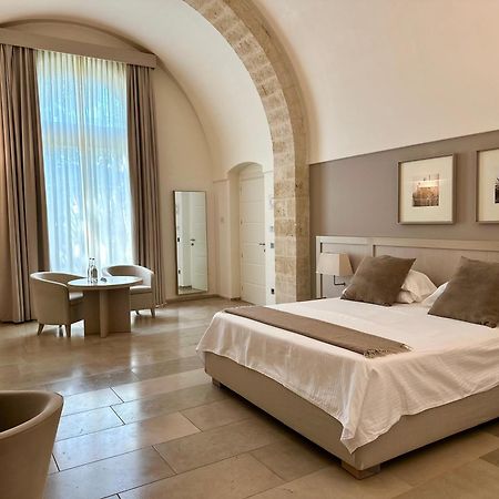 Hotel Histo San Pietro Sul Mar Piccolo Taranto Exterior foto