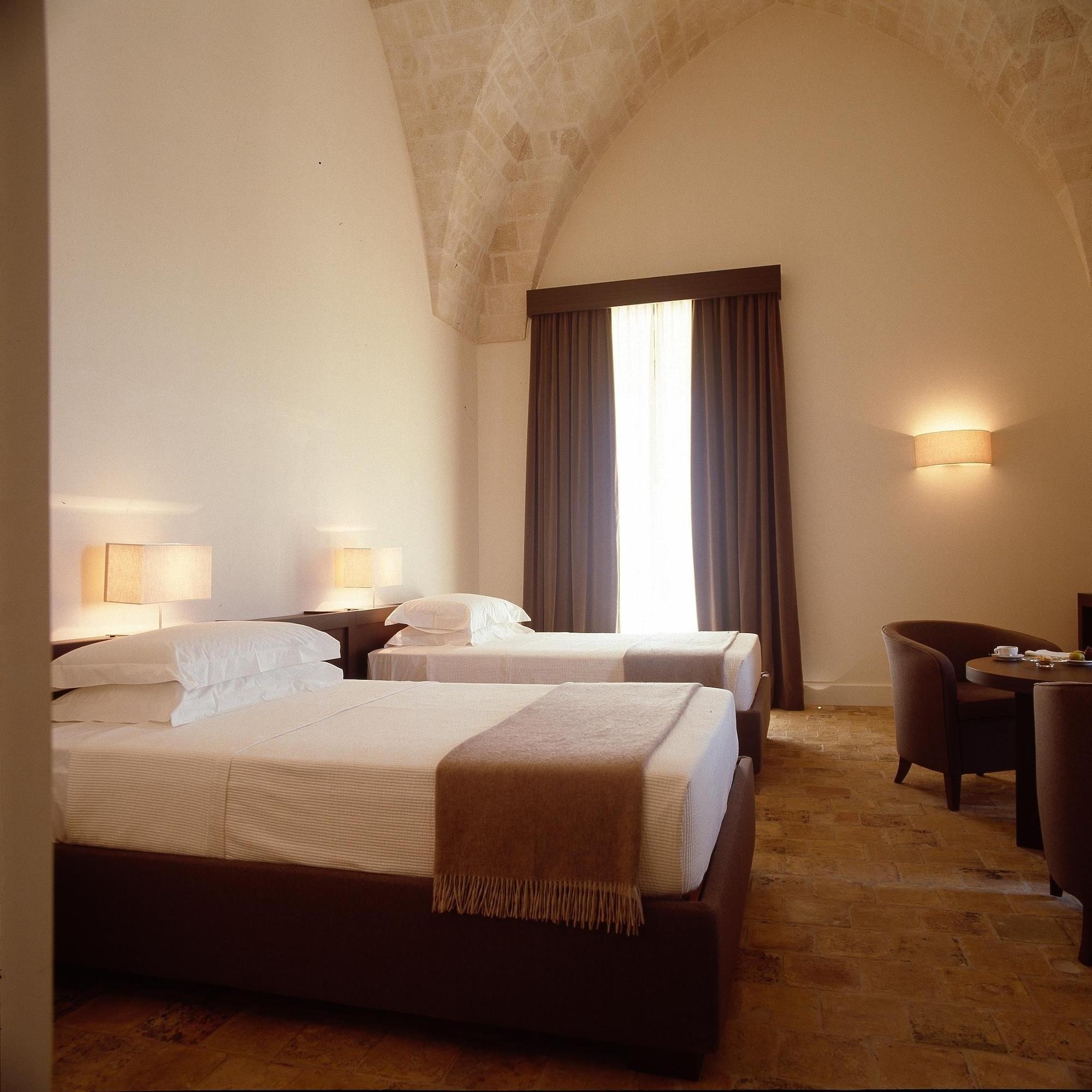 Hotel Histo San Pietro Sul Mar Piccolo Taranto Zimmer foto