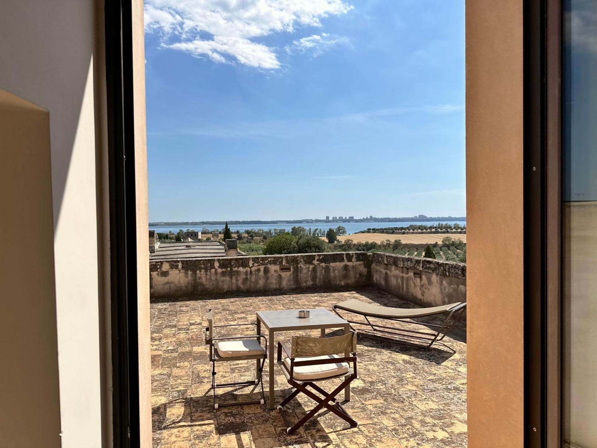 Hotel Histo San Pietro Sul Mar Piccolo Taranto Exterior foto