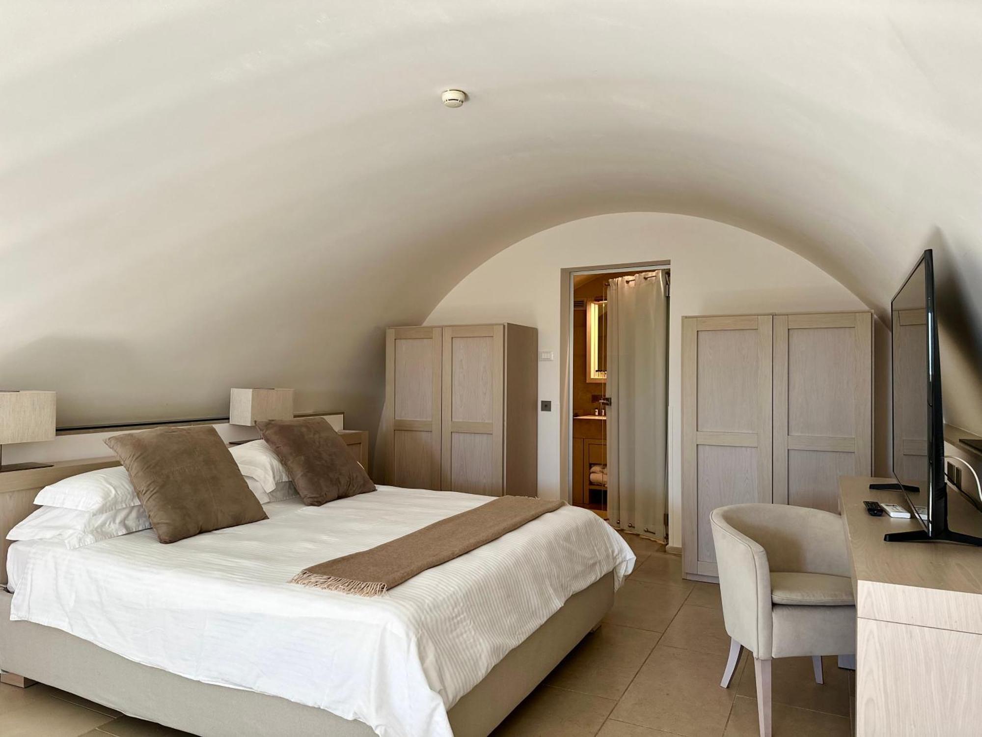Hotel Histo San Pietro Sul Mar Piccolo Taranto Exterior foto
