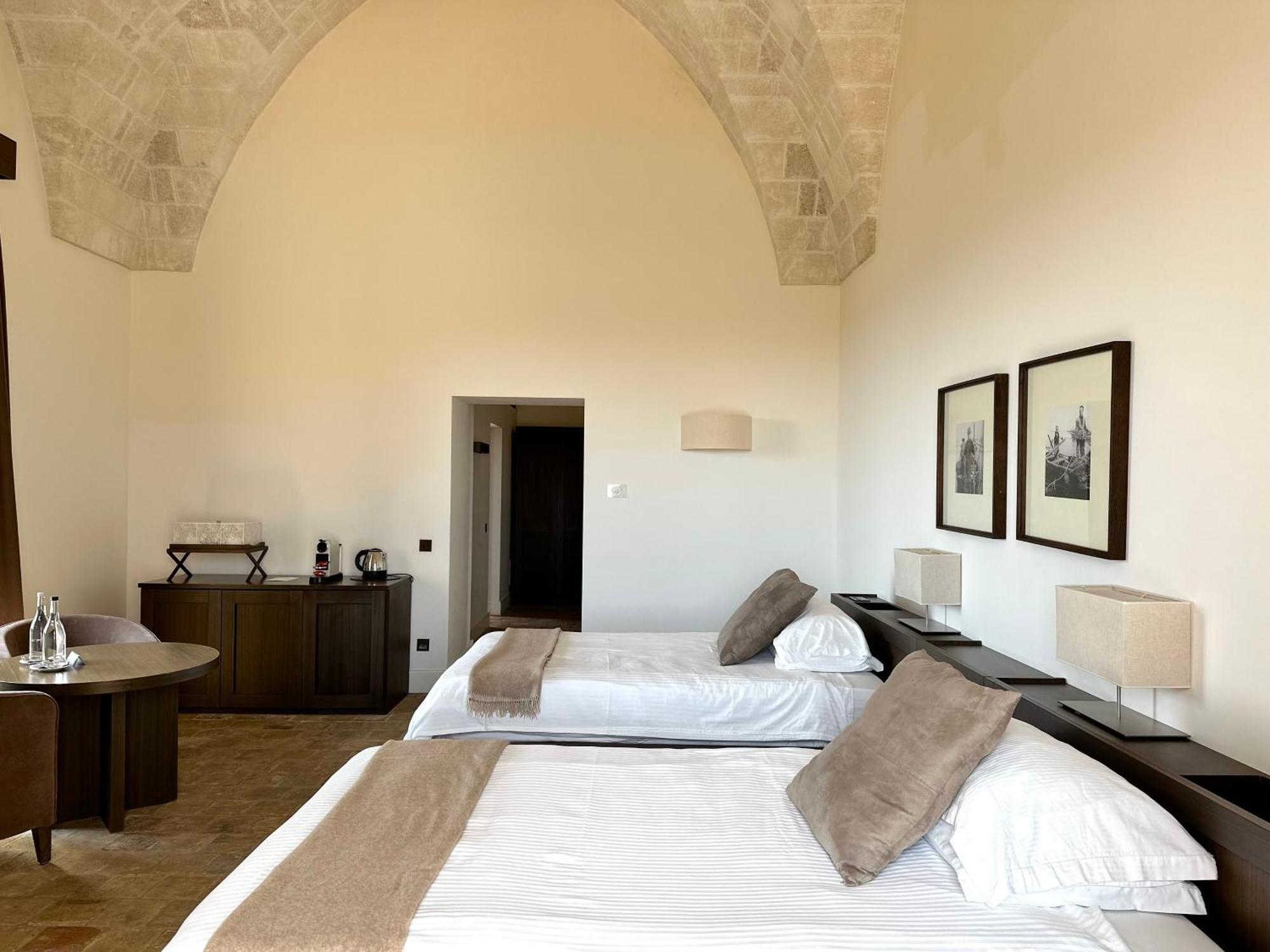 Hotel Histo San Pietro Sul Mar Piccolo Taranto Exterior foto