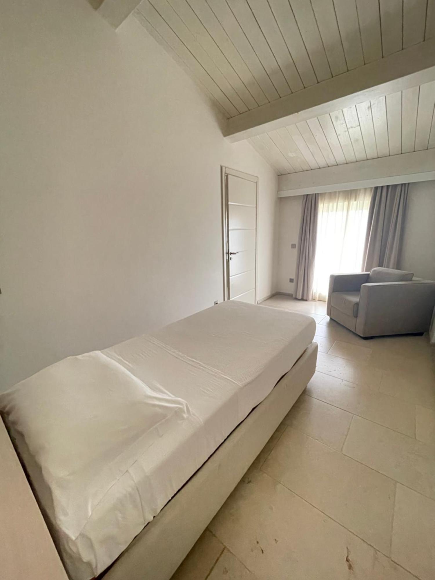 Hotel Histo San Pietro Sul Mar Piccolo Taranto Exterior foto